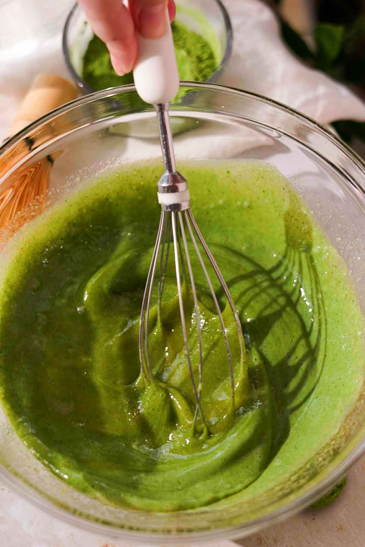 whisk-matcha-filling-together